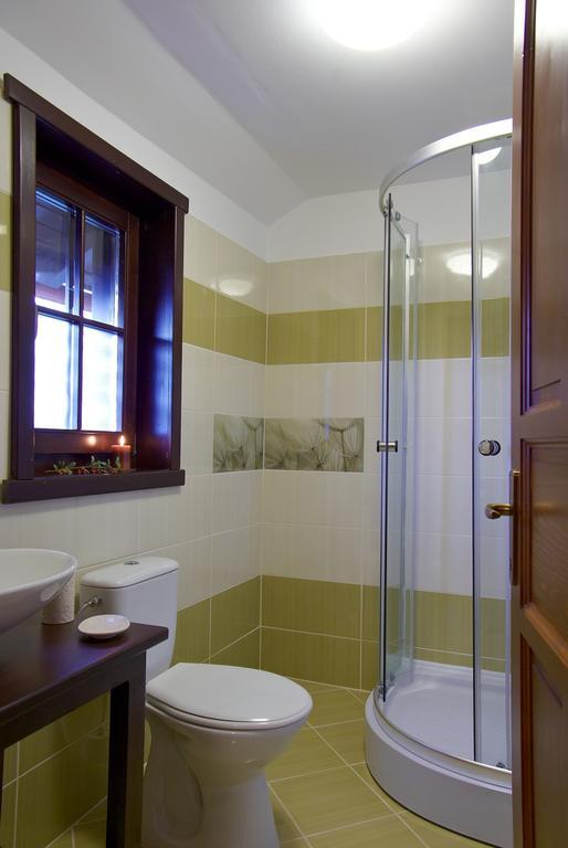 Casuta Cu Prieteni Cornu de Jos Room photo