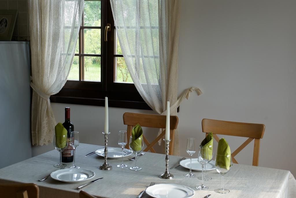 Casuta Cu Prieteni Cornu de Jos Room photo