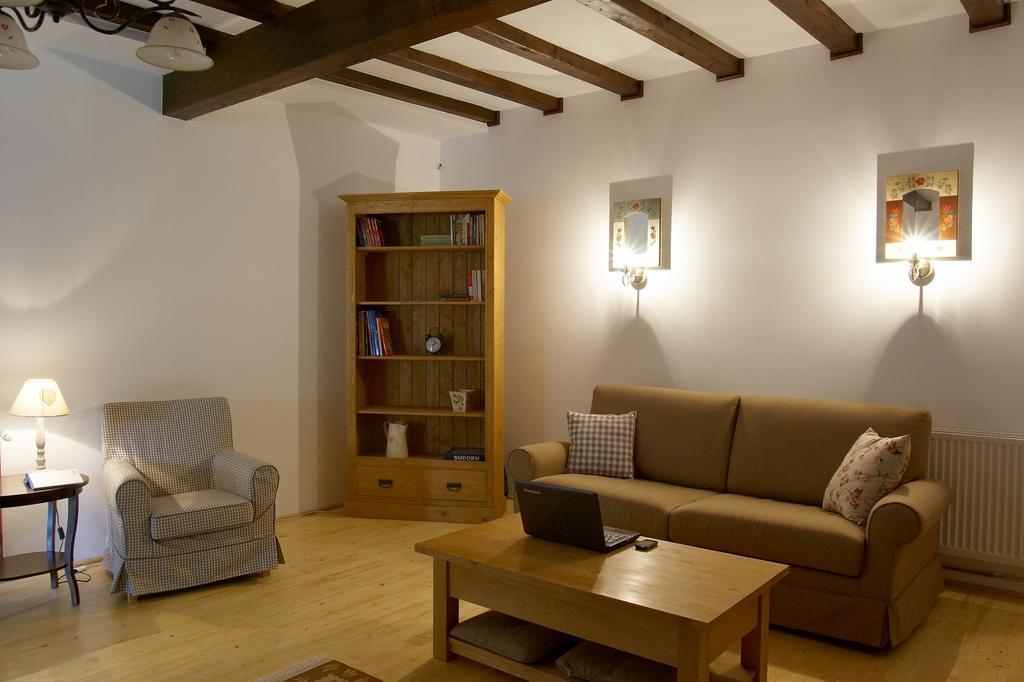 Casuta Cu Prieteni Cornu de Jos Room photo