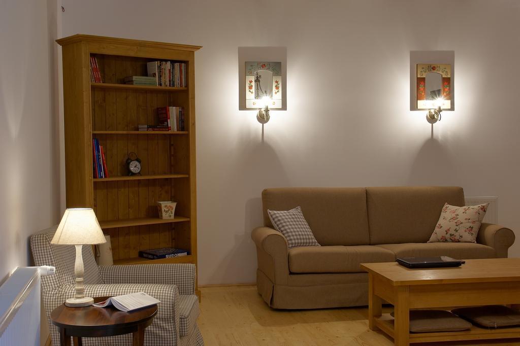 Casuta Cu Prieteni Cornu de Jos Room photo